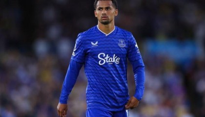 罗马诺：埃弗顿拒绝了来自意甲和英超对恩迪亚耶的报价